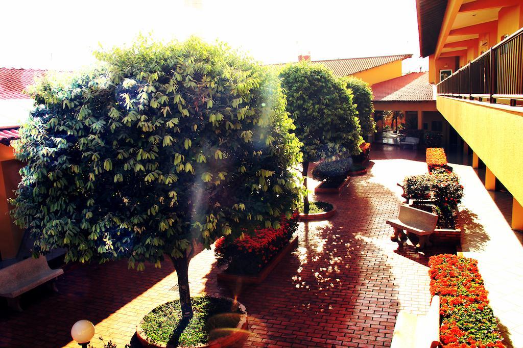 Hotel Marathi Park Rondonópolis Eksteriør billede